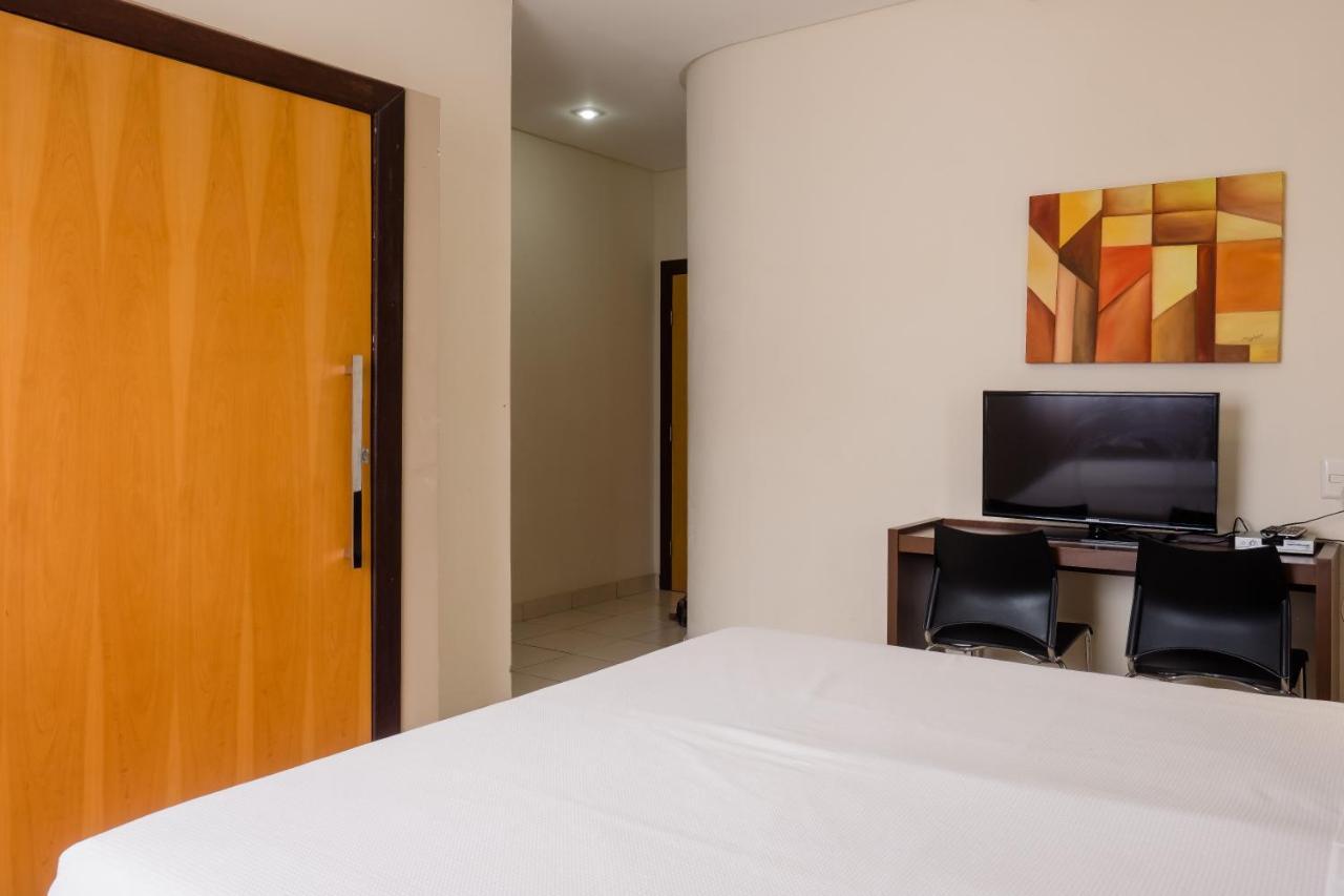 Ibituruna Center Hotel 고베르나도르 발라다레스 외부 사진