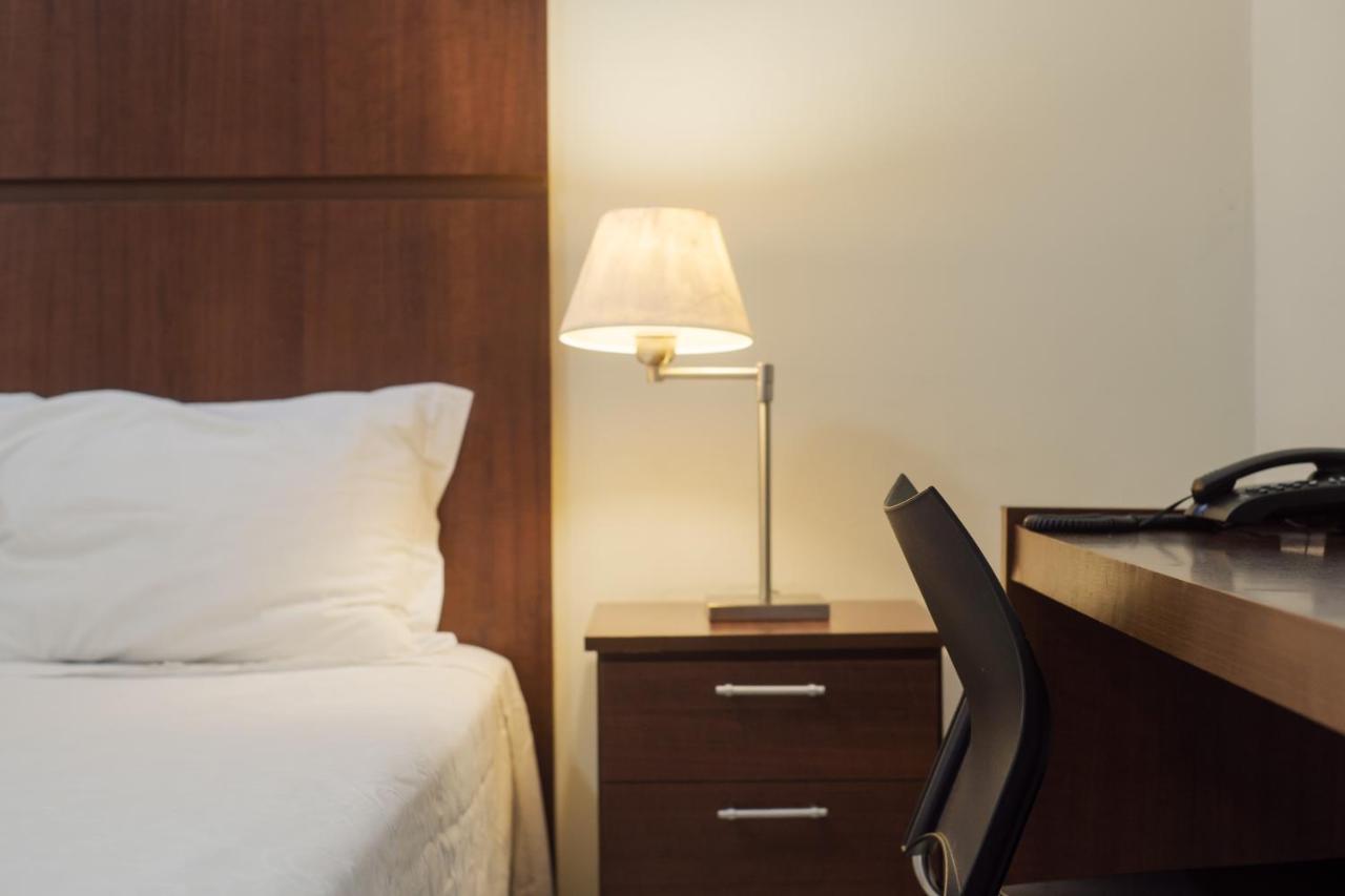 Ibituruna Center Hotel 고베르나도르 발라다레스 외부 사진