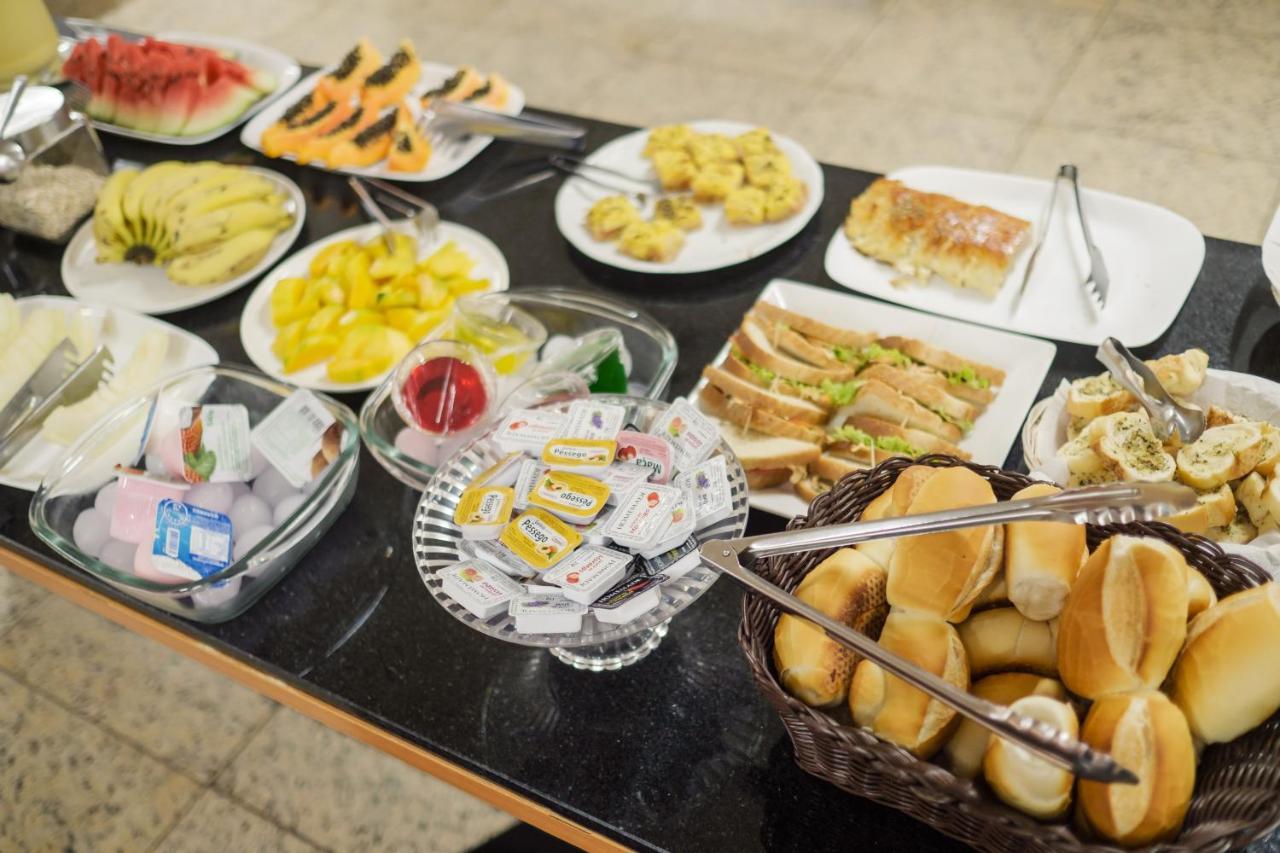 Ibituruna Center Hotel 고베르나도르 발라다레스 외부 사진