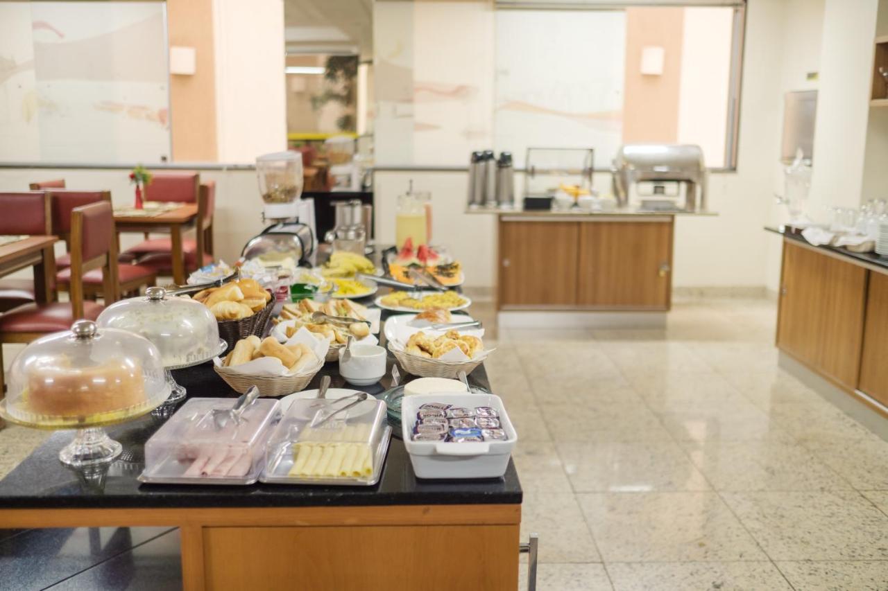 Ibituruna Center Hotel 고베르나도르 발라다레스 외부 사진