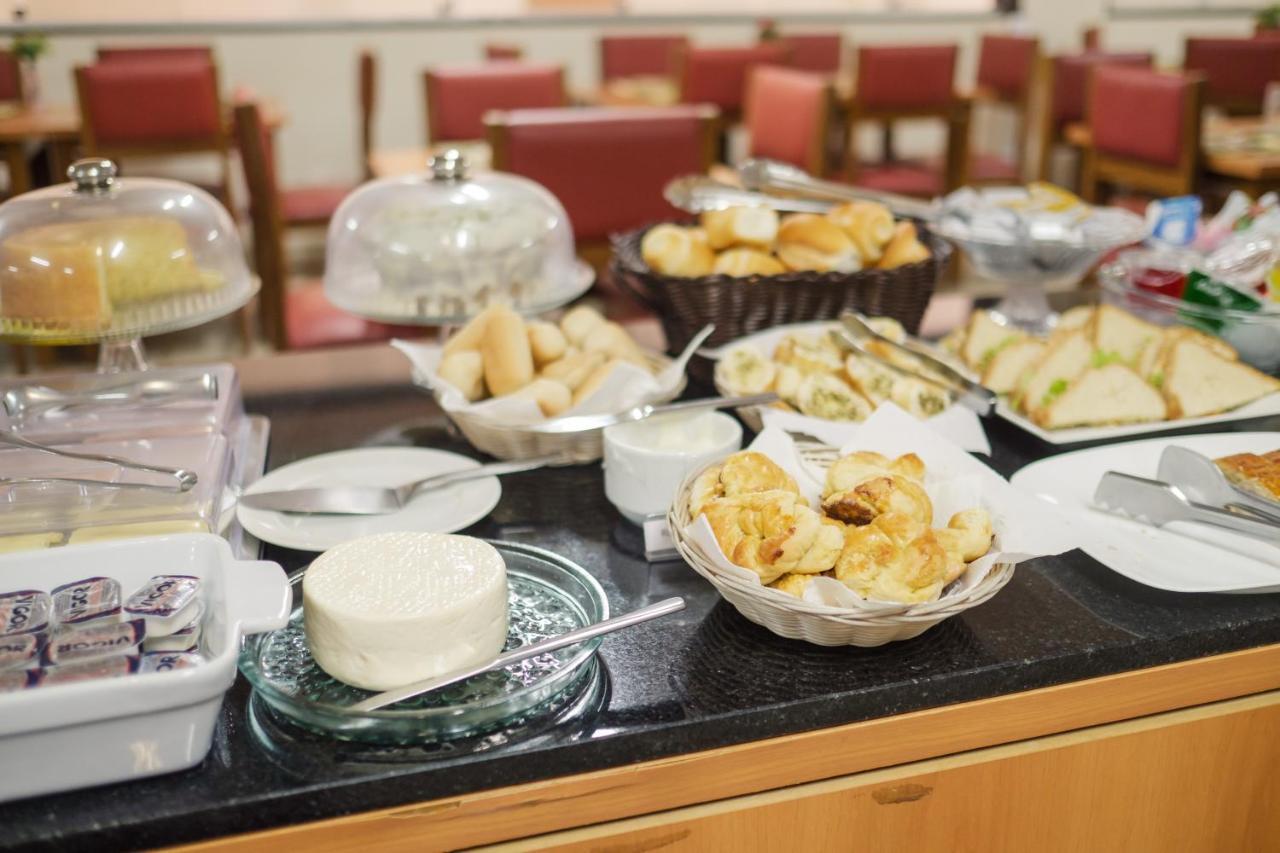 Ibituruna Center Hotel 고베르나도르 발라다레스 외부 사진